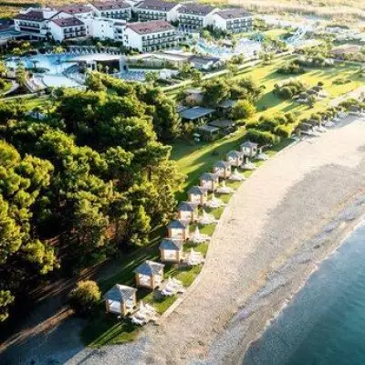 Easter Holiday Prices Surge by £220 Amid Middle East Conflict