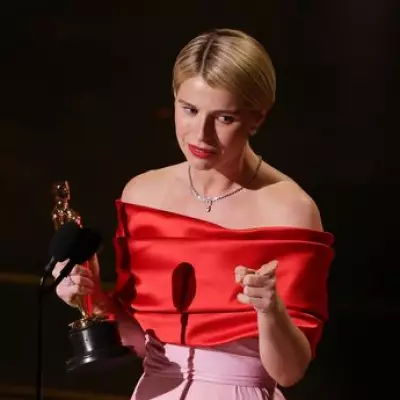 Jessie Buckley Wins Best Actress Oscar with Emotional Tribute to Family