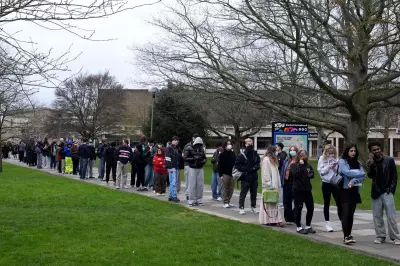 Meningitis B Outbreak Prompts Emergency Vaccination at University of Kent