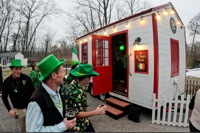 Mobile Mini Pubs Bring Authentic Irish Experience to New England Neighborhoods