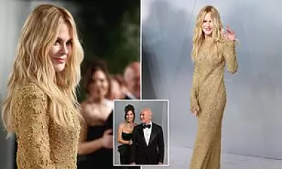 Nicole Kidman Photobombs Jeff Bezos at Oscars Party in Awkward Red Carpet Moment