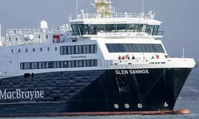 Scandal-Hit Ferry MV Glen Sannox Grounded Again by Technical Fault and Fog
