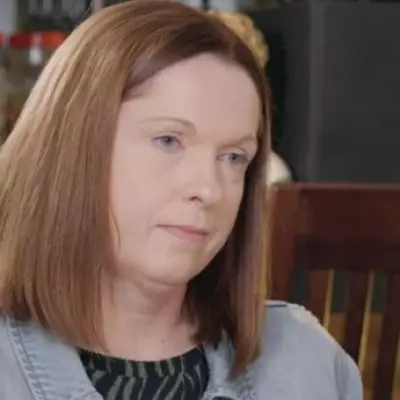 Single Mum Moved to Tears by Generous Gift on Rich House, Poor House