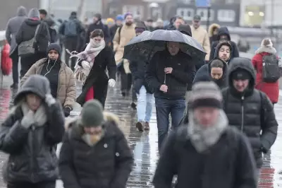 UK Economy Stagnates in January Amid Global Oil Price Fears