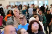 Airport Chaos Deepens as Government Shutdown Hits 40th Day Without Deal