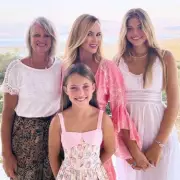 Amanda Holden Recounts 'Horrific' House Hunt Mishaps with Parents