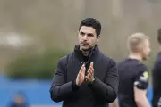Arsenal Host Everton in Crucial Premier League Clash: Betting Tips & Predictions