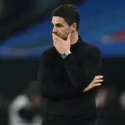 Arsenal Must 'Learn to Play Dirty' Says Sagna, Backing Arteta's Kepa Call