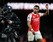 Arsenal's Jurrien Timber Calls for Calm as Fan Anxiety Impacts Title Chase