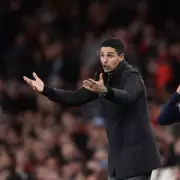 Arteta's Frustration with Eze as Calafiori Reveals Roma Return Dream