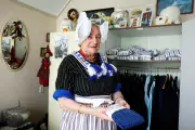 At 85, Annie In de Betouw-Kwakman is Volendam's Last Daily Wearer of Traditional Dutch Costume