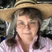 Author Recalls Clinical Death: Saw Heaven's Door, Returned to Spare Nurse's Grief