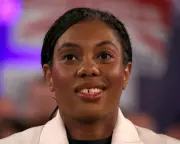 Badenoch Backs Timothy's Critique of Public Islamic Prayers as 'Un-British'