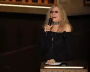 Barbra Streisand Honors Robert Redford at Oscars with Emotional Tribute