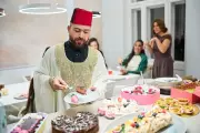 Berlin's Gay Muslim Influencer Hosts Inclusive Ramadan Iftar, Advocates for Interfaith Acceptance