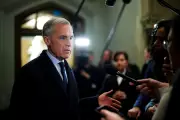 Carney Condemns Air Canada CEO Over English-Only Crash Message