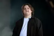 Catherine Harding Thanks Lewis Capaldi After Chappell Roan Security Incident