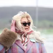 Celebrities Brave 50mph Winds at Cheltenham Festival's Third Day