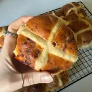 Cheesy Hot Cross Buns: A Savoury Easter Twist That Outshops Supermarket Versions