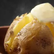 Chef Reveals Best Method for Crispy Jacket Potatoes: Oven vs Air Fryer