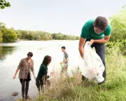 Community Litter Picks Unite People and Spark Global Environmental Change