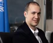 Exiled Iranian Scientist Wins Prestigious Water Prize Amid Personal Risk