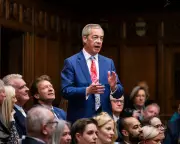Farage's PMQs Walkout Stunt Fizzles as Badenoch Flounders in Energy Clash
