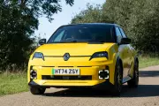 Fuel Price Surge Sparks Electric Car Boom in UK Markets
