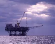 Gas Industry Fights New Tax as Political Support Grows Amid War Profits