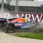 George Russell Seizes Australian GP Pole as Verstappen Crashes in Dramatic Qualifying