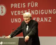 Habermas's Legacy: Politicians Ignore History's Lessons, Letters Show