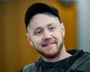 Hospital Bomber Asked for a Cuddle Before Being Talked Down by Patient