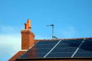 How Much Electricity Do Solar Panels Generate for UK Homes?