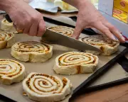 Industry and Colleges Must Collaborate to Shift Vocational Training from Classroom to Workplace