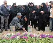 Iranians Strive for Normalcy Amid Conflict as Eid al-Fitr Ends