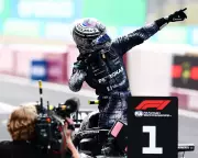 Kimi Antonelli Makes History as Youngest F1 Leader After Japan GP Victory