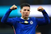 Liam Rosenior Reaffirms Enzo Fernandez's Chelsea Commitment Amid Exit Rumours