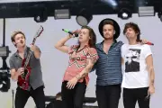 Louis Tomlinson Criticises One Direction Hit 'What Makes You Beautiful' as 'Corny'