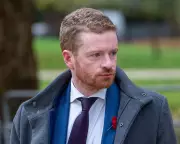 Met Police Reopen Probe into McSweeney Phone Theft After Address Error