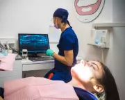 NHS Dental Crisis Forces Third of English Patients into Private Care