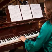 Oxford Professor Creates Music Scientifically Proven to Enhance Rum Flavour