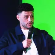 Oxlade-Chamberlain Shocked by Salah's Liverpool Exit, Reveals Private Obsession