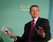 Plaid Cymru Poised for Historic Senedd Win as Union Faces Fragile Future