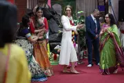 Princess of Wales Dances with Hindu Worshippers in Leicester Temple Visit