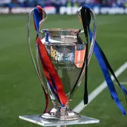 Pundits Predict Champions League Winner as Arsenal and Liverpool Chase Glory