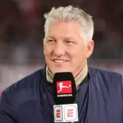 Schweinsteiger's 'DNA' Verdict on Carrick After Scholes' Man Utd Criticism