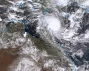 Severe Tropical Cyclone Narelle Hits Queensland, Fueled by Global Heating