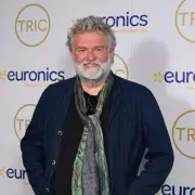 Si King Teases New TV Project with Original Hairy Bikers Crew