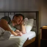 Sleep Expert Warns Against Orthosomnia from Obsessive Sleep Tracking