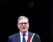 Starmer's Diplomatic Challenge: Navigating Trump's Return and Iran Tensions